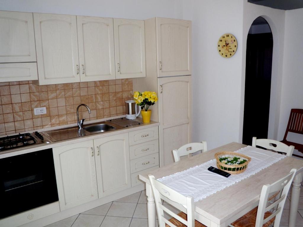 Casadelfaro Con Giardino A Pittulongu 600Metri Dalla Spiaggia 奧爾比亞 外观 照片